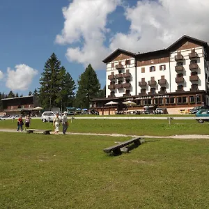 Hotel Lavaredo ***